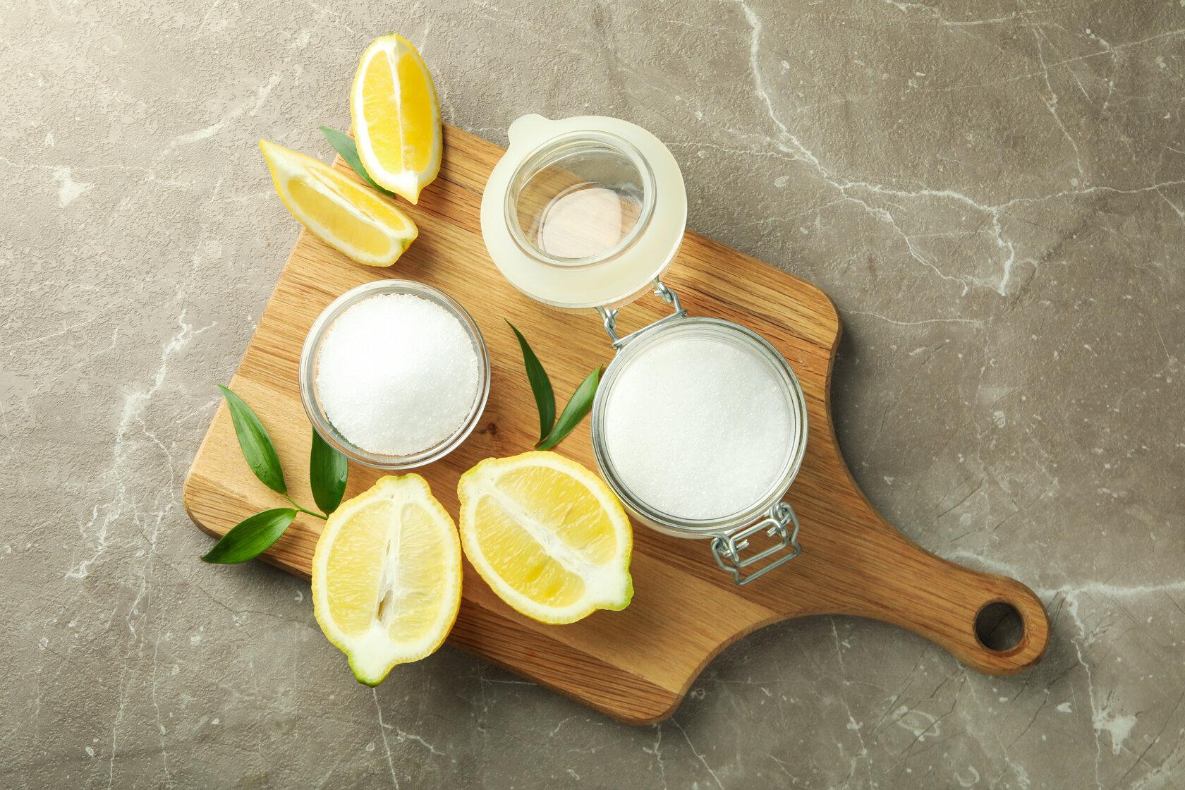 5 Homemade Eco-Friendly Cleaning Recipes From Citrus Fruit